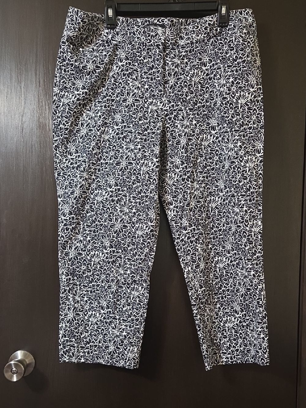 Rafaella ladies pants black and white floral size 14